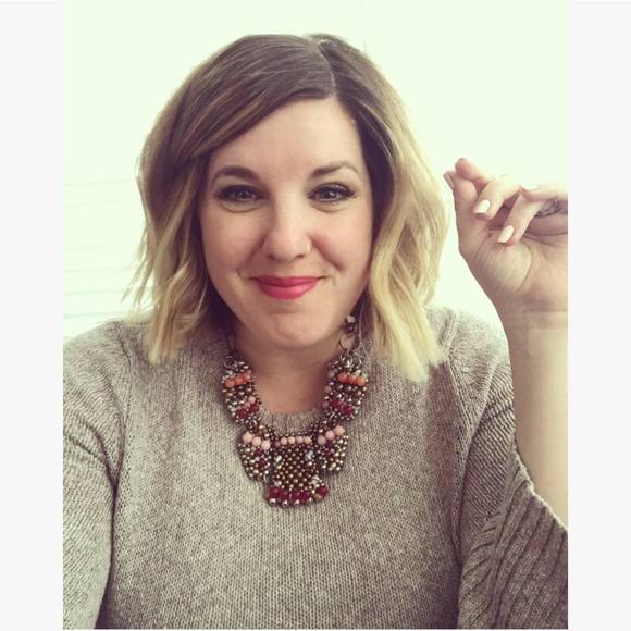 Meet your Posher, Amy - Picture 1 of 1